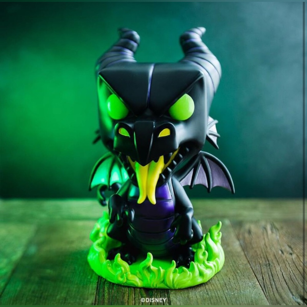 Funko Pop Jumbo: Villains - Maleficent Dragon - Picture 4 of 10
